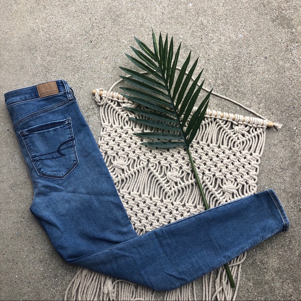 American Eagle Skinny Jeans Size 4 - Super Hi-Rise Jegging